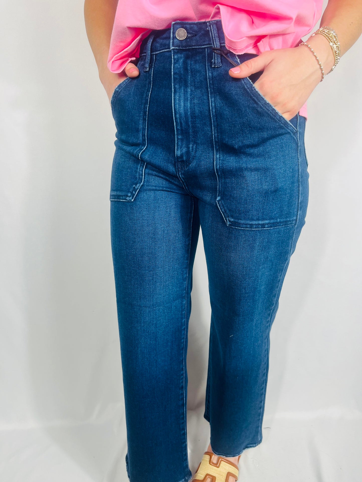 Cargo Pocket Wide Leg Jean