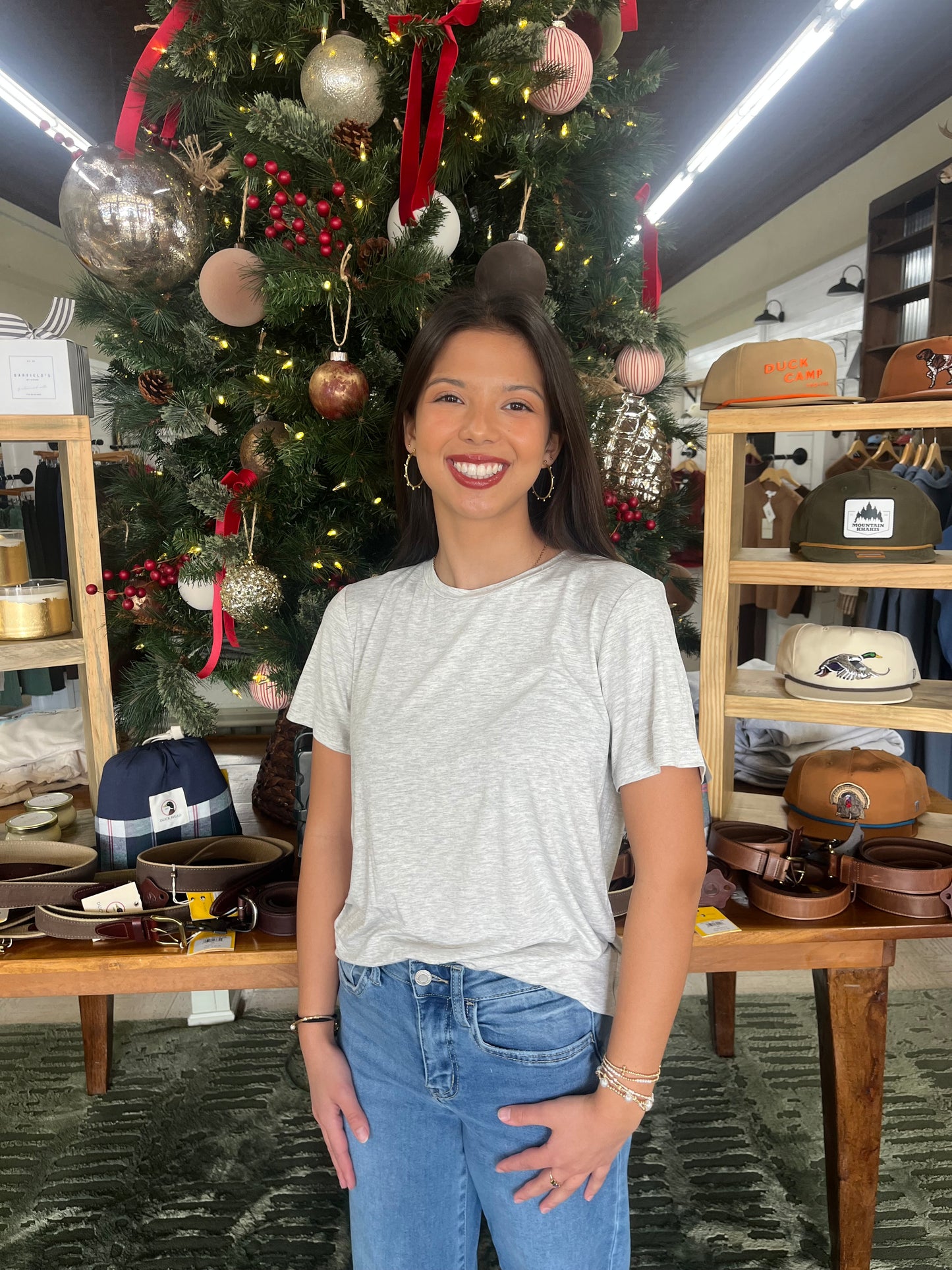 Basic Tee in Heather Grey