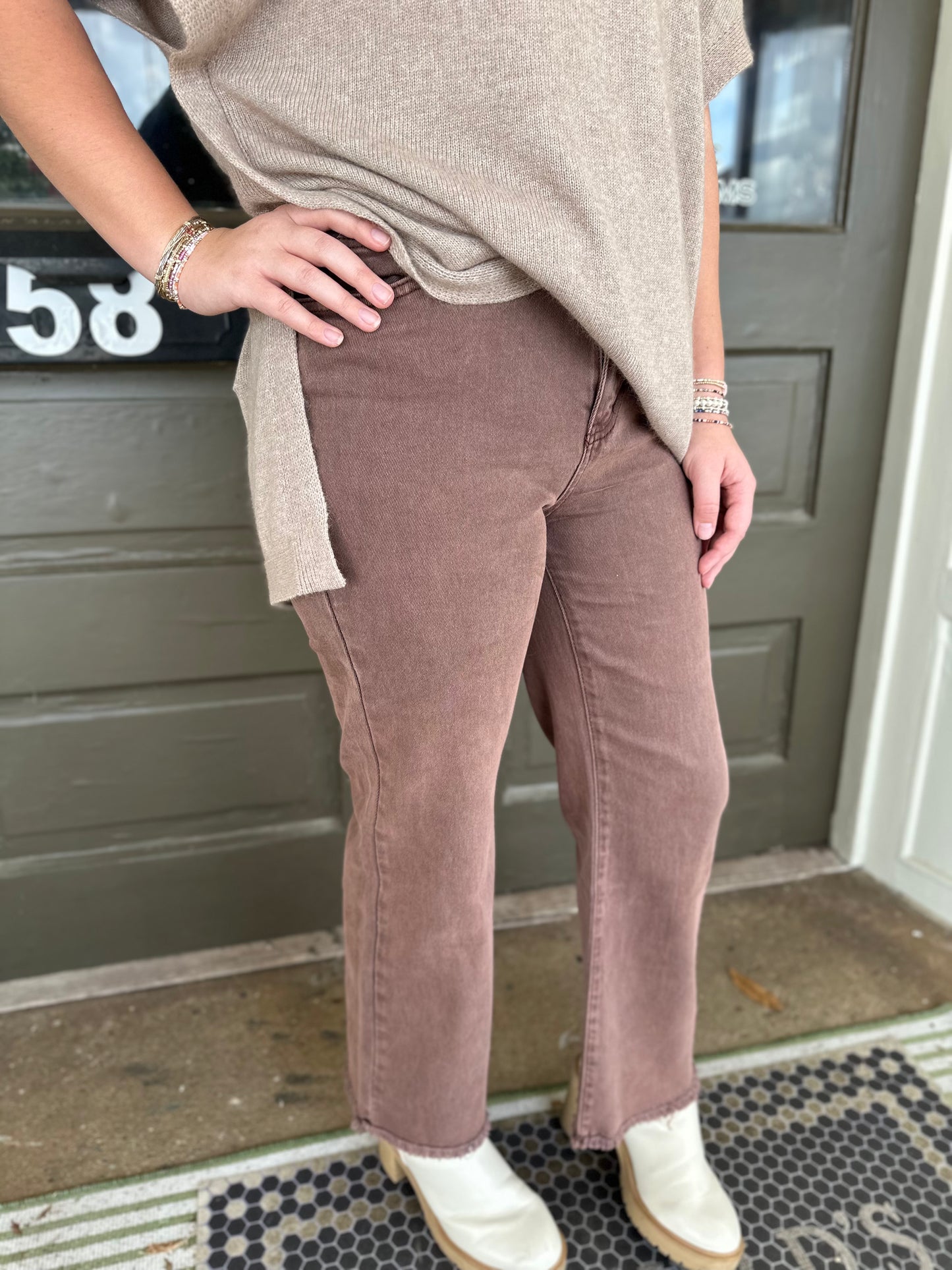 Casual Frayed Hem Pants in Brown