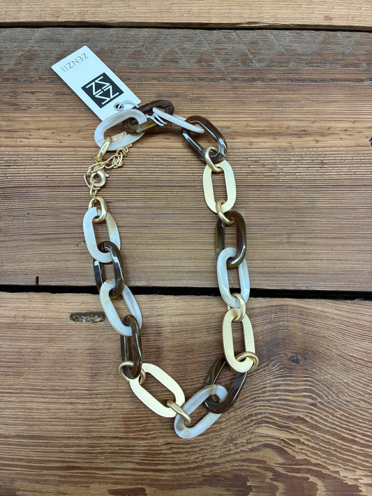 The Margot Link Necklace in Black